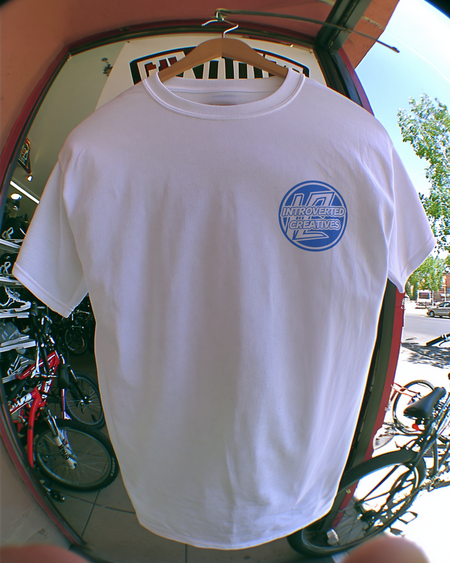 INTROVERTED CREATIVES - REGULAR FIT LOGO WHITE T-SHIRT
